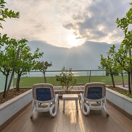 Garda Suite Hotel (Adults Only) Limone sul Garda Esterno foto