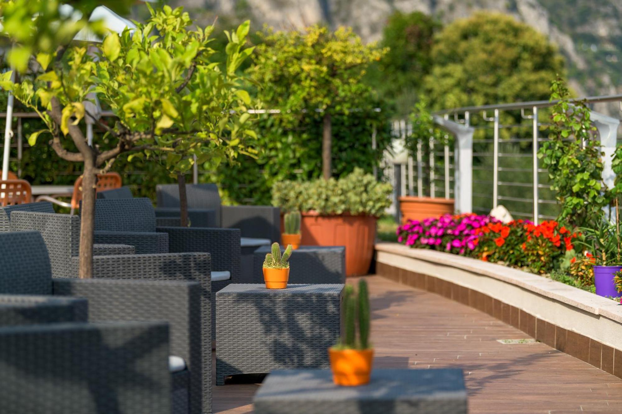 Garda Suite Hotel (Adults Only) Limone sul Garda Esterno foto