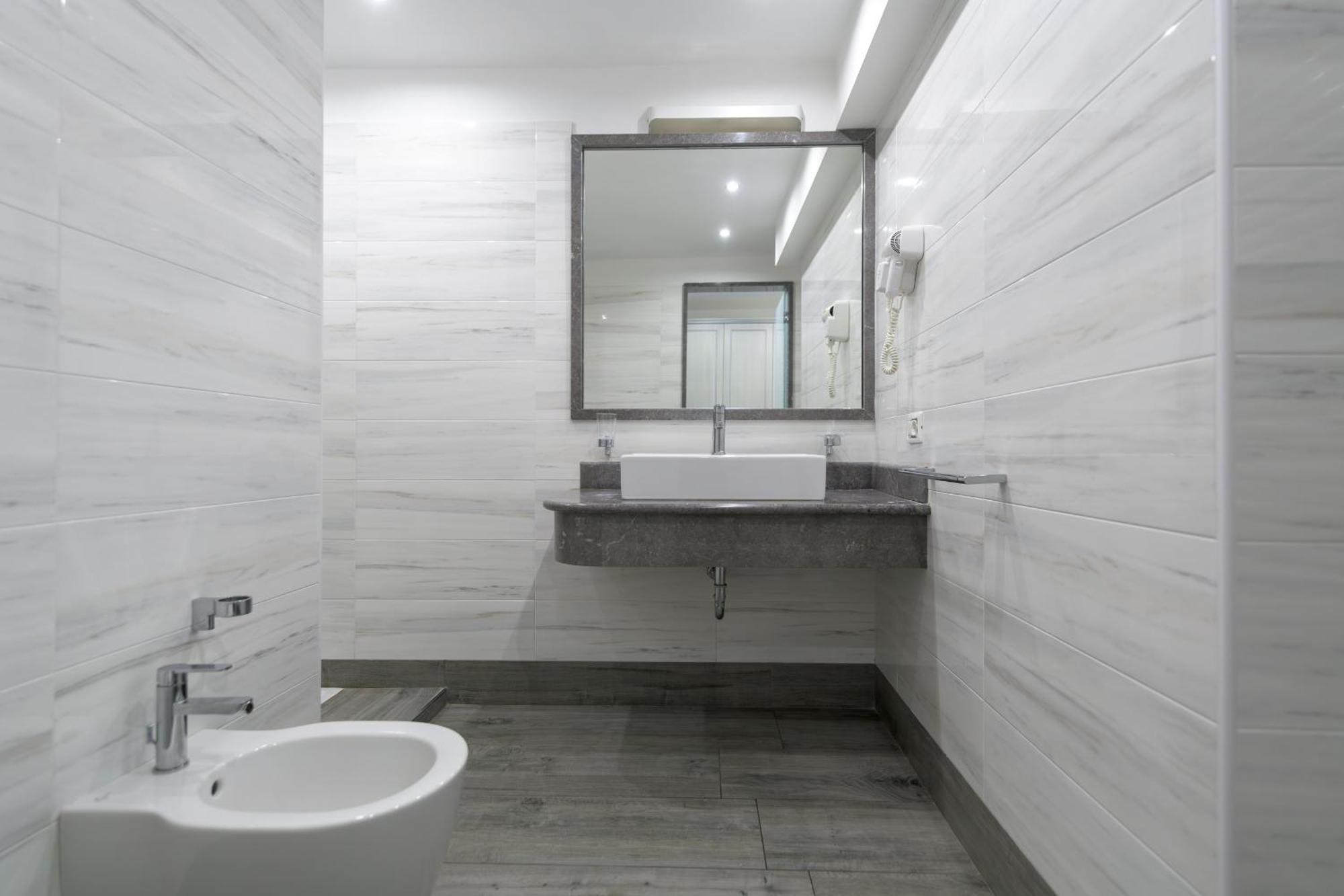 Garda Suite Hotel (Adults Only) Limone sul Garda Camera foto